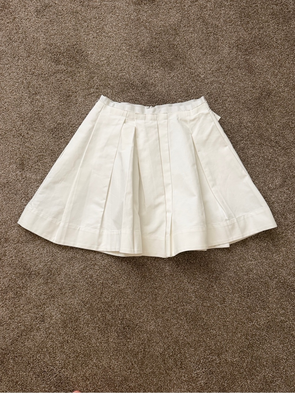 Astr White Pleated Mini Skirt - Picture 3 of 9